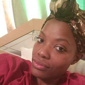 Meet your Posher, Kimily